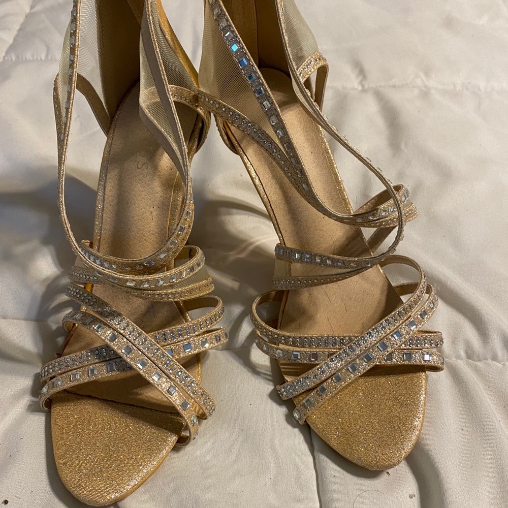 Venus heels